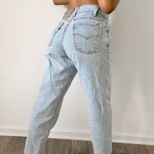 Vintage Levi Orange Tab 550 High Waisted Light Wash Jeans